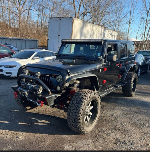 2014 Jeep Wrangler Unlimited Polar Edition photo 2