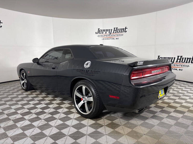 2014 Dodge Challenger SRT8