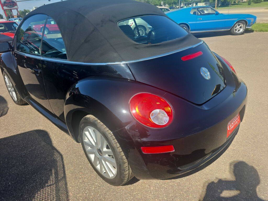 2008 Volkswagen New Beetle Convertible 13