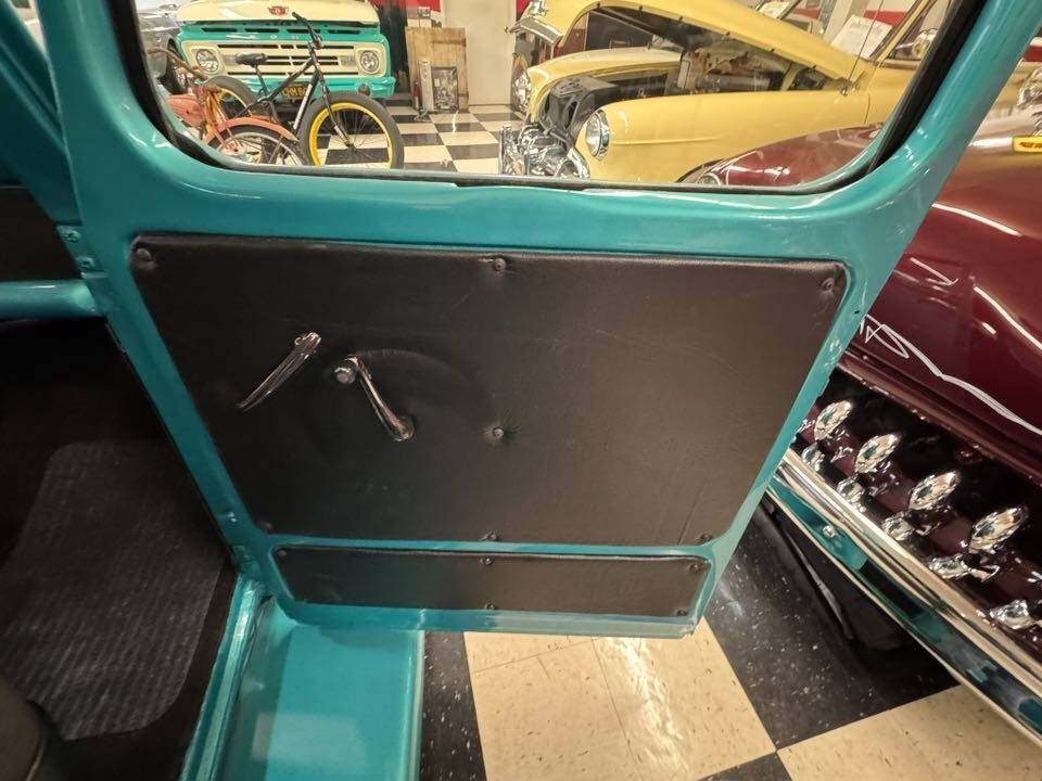 1940 Ford F-100 34