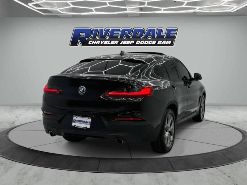 2021 BMW X4 xDrive30i