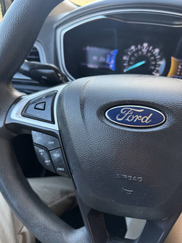 2013 Ford Fusion Hybrid SE