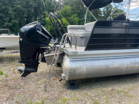 2022 Crest Pontoon Classic DLX 220 SLRC