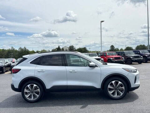 2025 Ford Escape Platinum