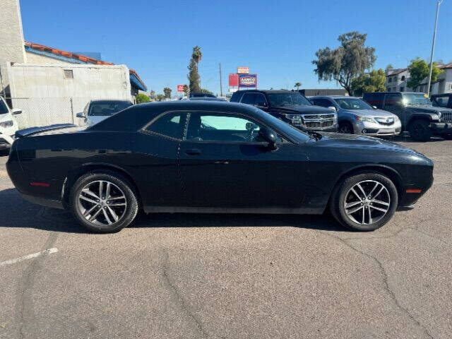 Used 2019 Dodge Challenger SXT with VIN 2C3CDZGG4KH759665 for sale in Phoenix, AZ