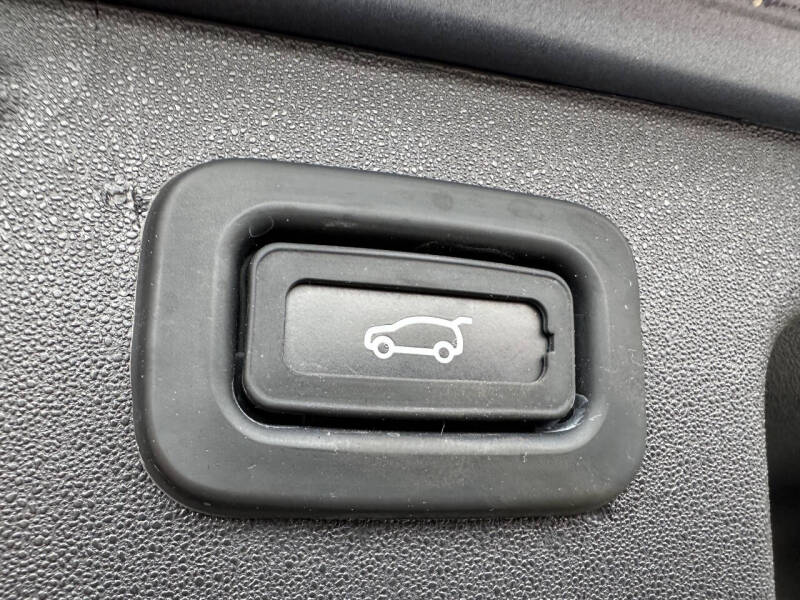 2020 Land Rover Discovery Sport P250 SE