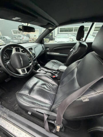 2011 Chrysler 200 Limited