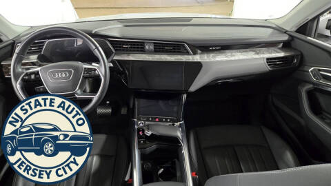 2024 Audi Q8 e-tron quattro Premium Plus