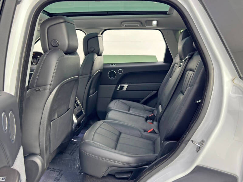 2022 Land Rover Range Rover Sport SE