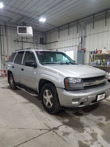 2006 Chevrolet TrailBlazer for sale at WESTSIDE GARAGE LLC in Keokuk IA