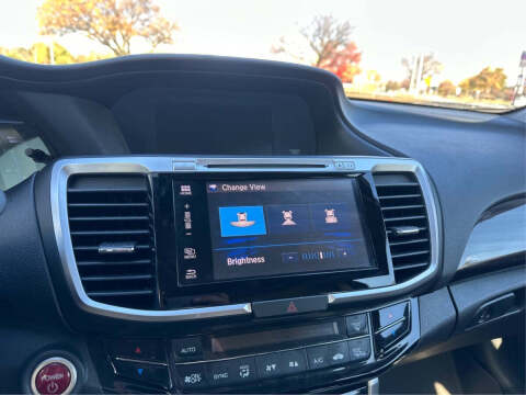 2017 Honda Accord Hybrid EX-L