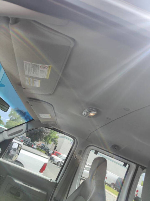 2011 Ford E-Series E-350 SD