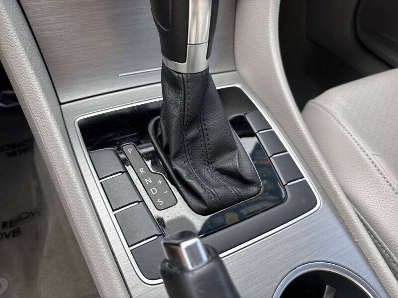 2014 Volkswagen Passat