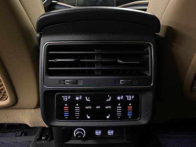 2020 Audi Q7 quattro Premium Plus 55 TFSI