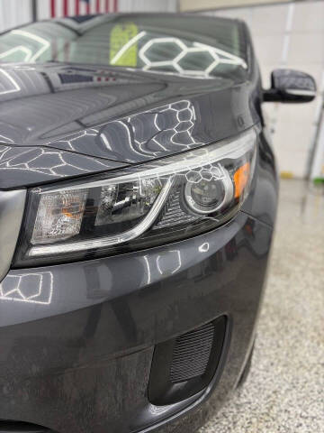 2017 Kia Sedona LX