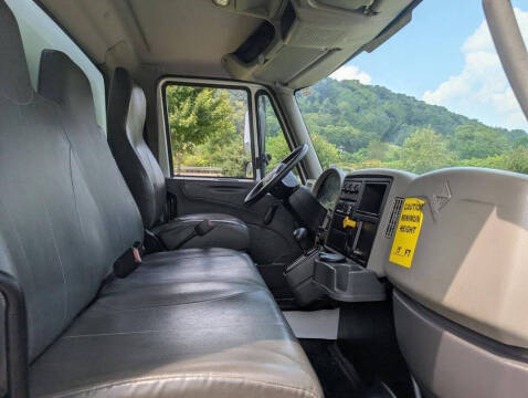 2018 International DuraStar 4300