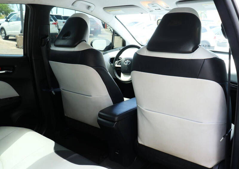 2016 Toyota Prius Three Touring