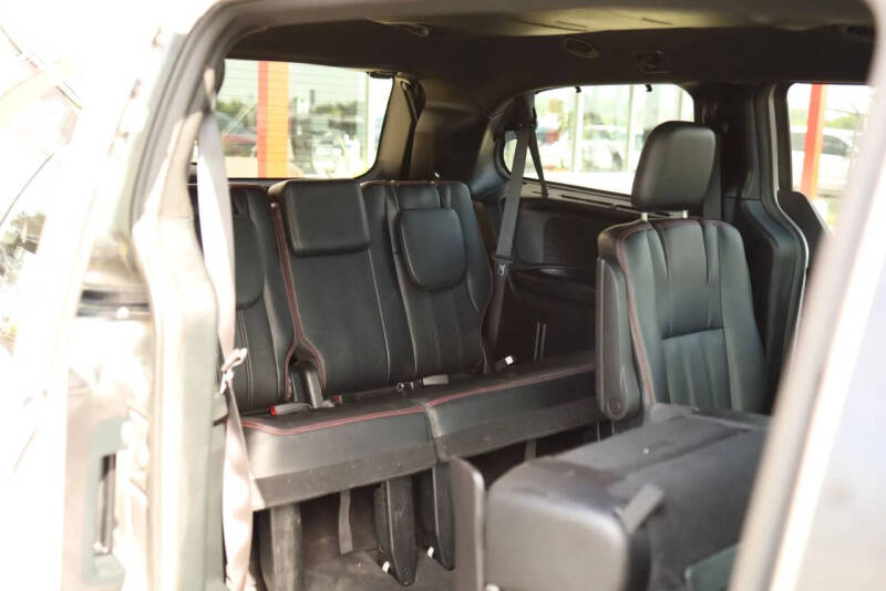 2016 Dodge Grand Caravan R/T