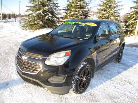 2017 Chevrolet Equinox for sale at Richfield Car Co in Hubertus WI