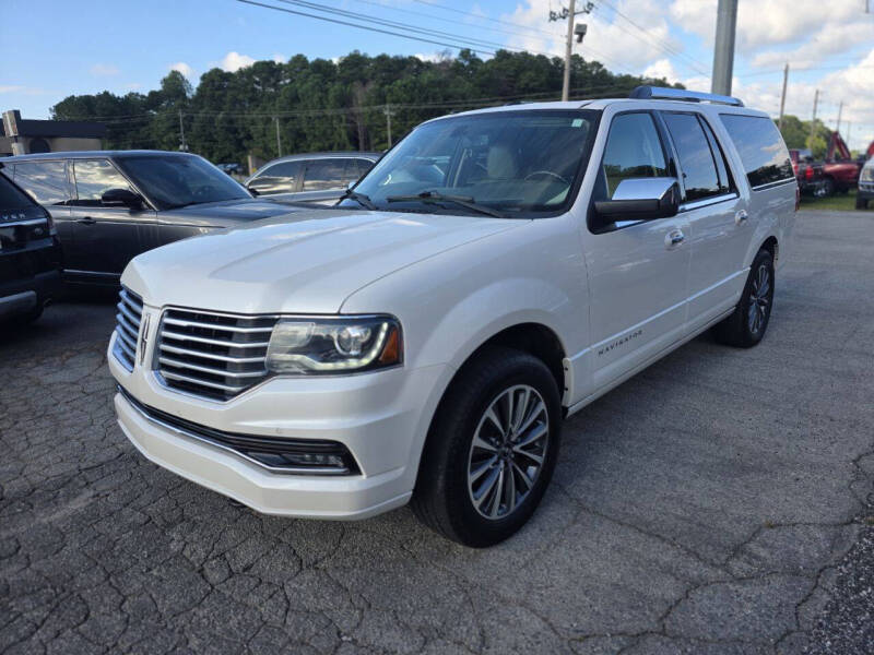 2017 Lincoln Navigator Select's photo