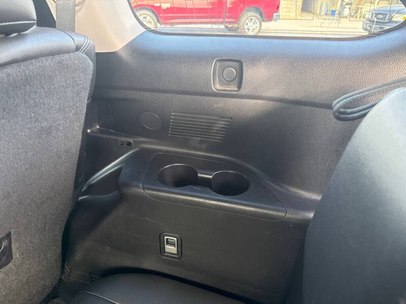 2014 Toyota Highlander LE