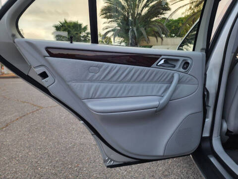 2001 Mercedes-Benz C-Class C 320