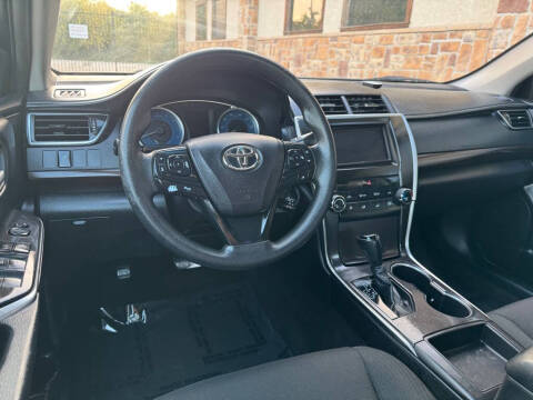 2016 Toyota Camry LE