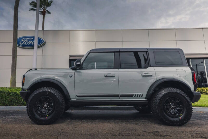 2021 Ford Bronco for sale at Luxury Auto Finder in Batavia IL