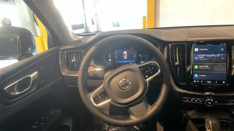 2023 Volvo XC60 B5 Plus Bright Theme