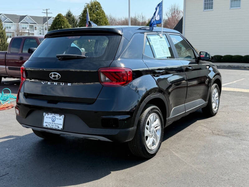 2022 Hyundai Venue SE