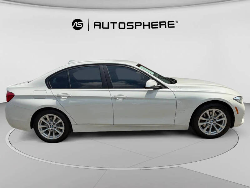 2017 BMW 3 Series 320i
