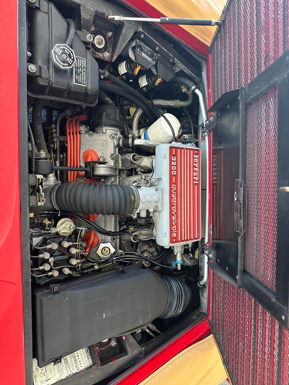 1988 Ferrari Mondial 3.2 66