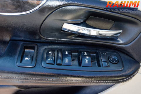 2012 Chrysler Town and Country Touring