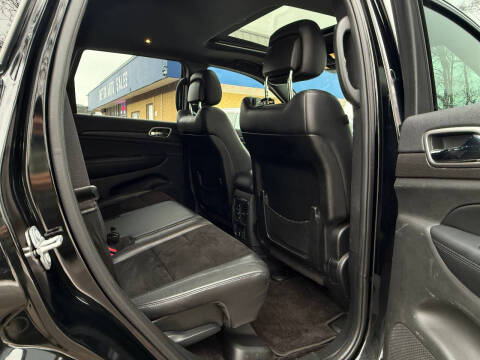 2017 Jeep Grand Cherokee Laredo