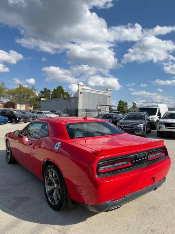 2015 Dodge Challenger SXT Plus