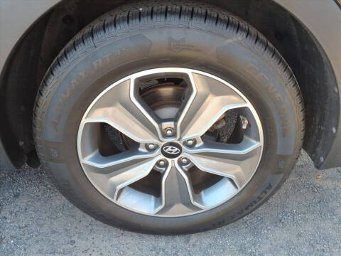 2016 Hyundai Santa Fe SE