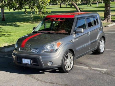 2011 Kia Soul +