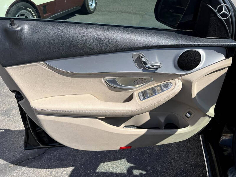 2016 Mercedes-Benz C-Class