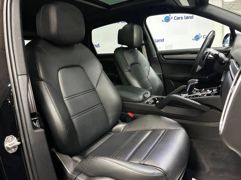 2023 Porsche Cayenne