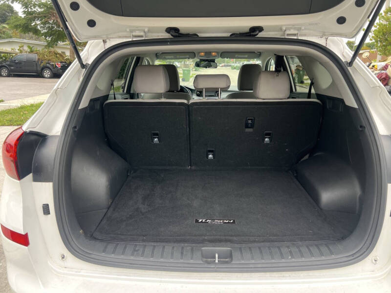 2020 Hyundai Tucson SE