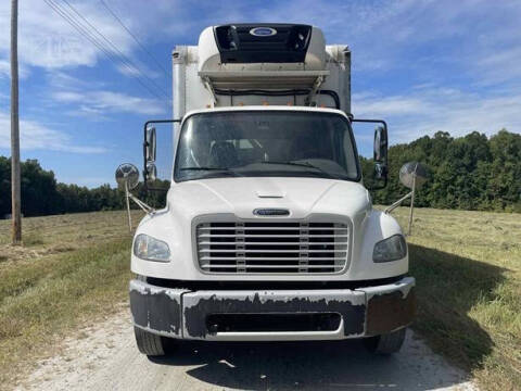 2018 Freightliner M2 106