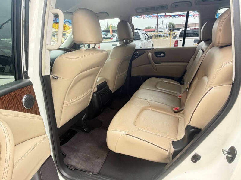 2017 Nissan Armada SV