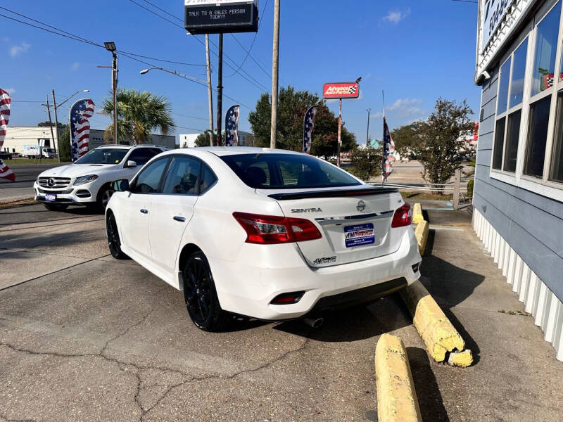 2017 Nissan Sentra SR photo 4