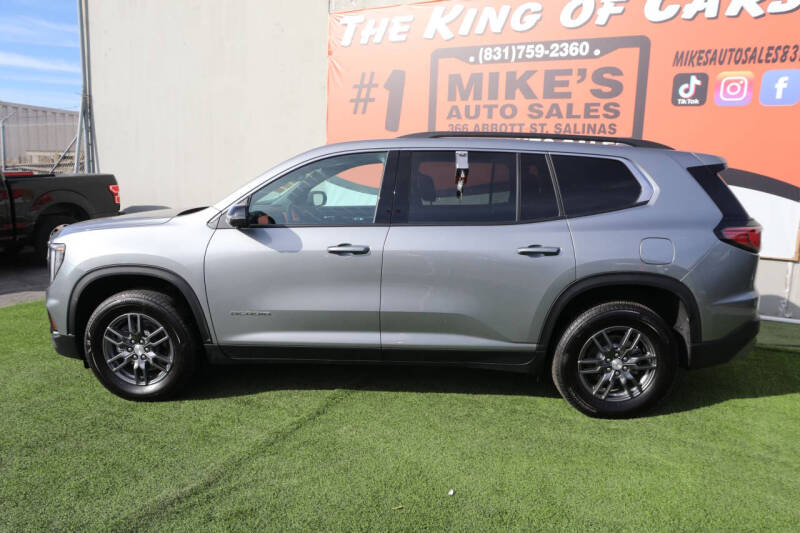 2025 GMC Acadia Elevation