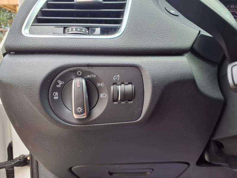 2018 Audi Q3 2.0T Premium Plus