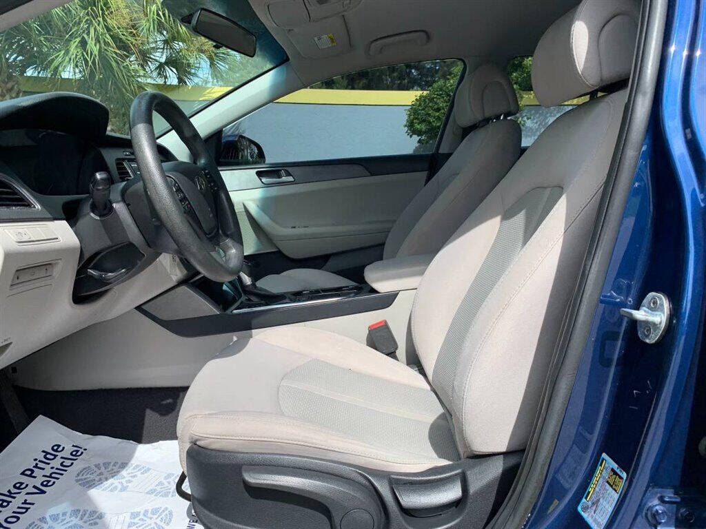 2017 Hyundai Sonata  - $0