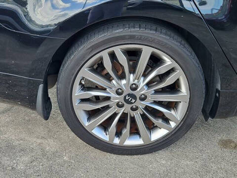 2020 Kia Cadenza Limited