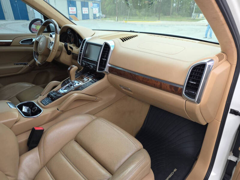 2011 Porsche Cayenne Turbo