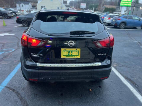 2017 Nissan Rogue Sport SL