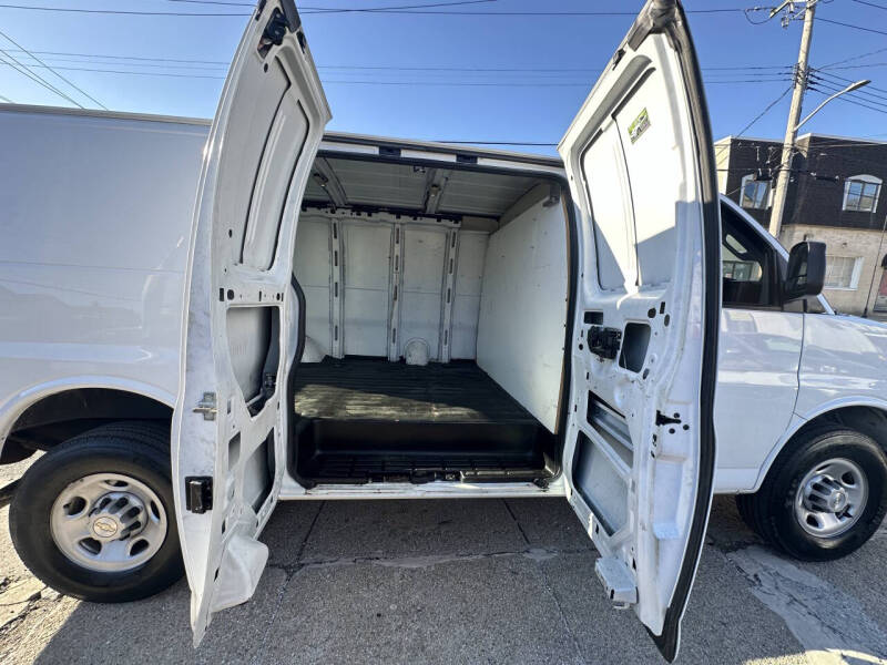 2019 Chevrolet Express 2500